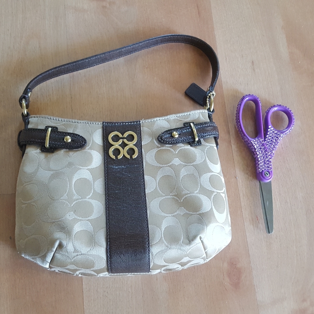 Coach Purse - Picture 4 of 7